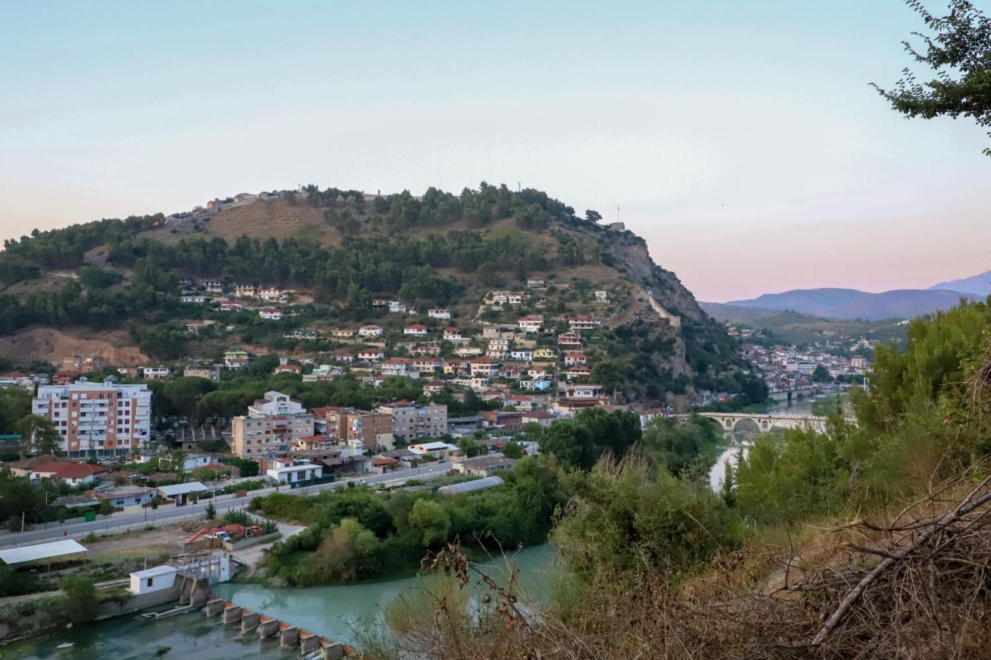 Bujtina Musta ξενώνας Μπεράτ Εξωτερικό φωτογραφία